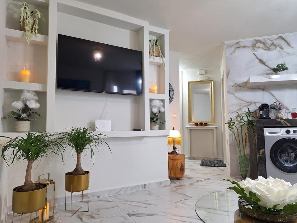 TV and multimedia, Living room