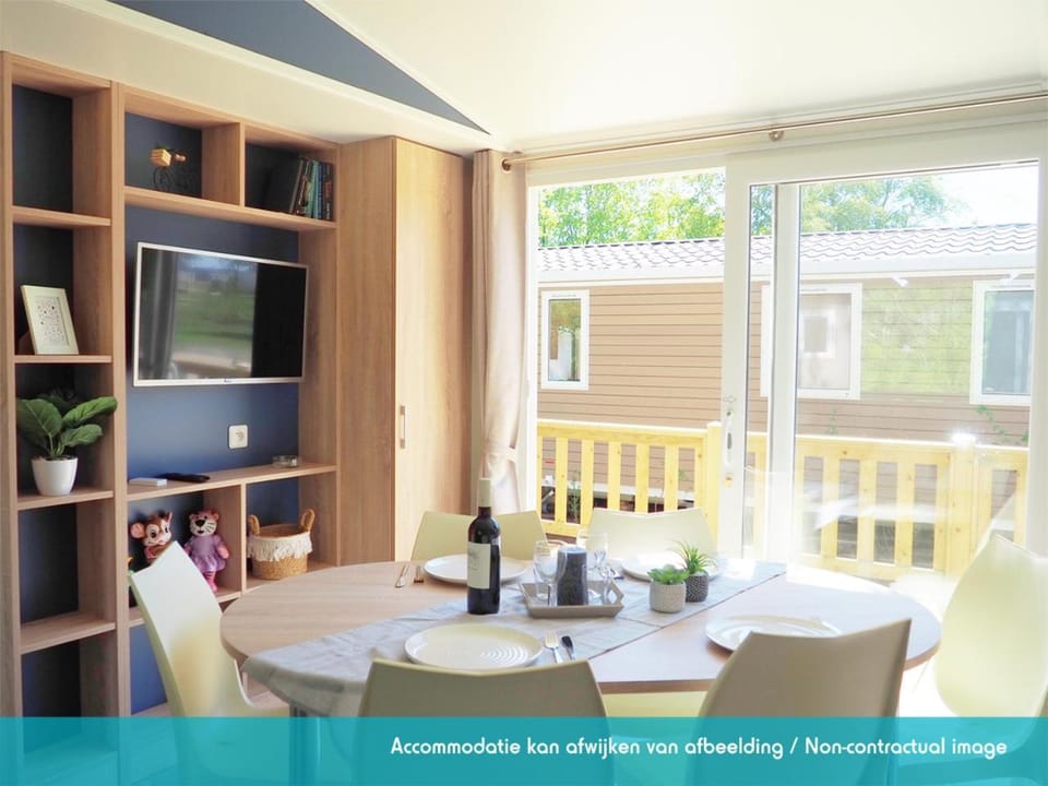 Siblu camping Lauwersoog Chalet in Friesland, Netherlands
