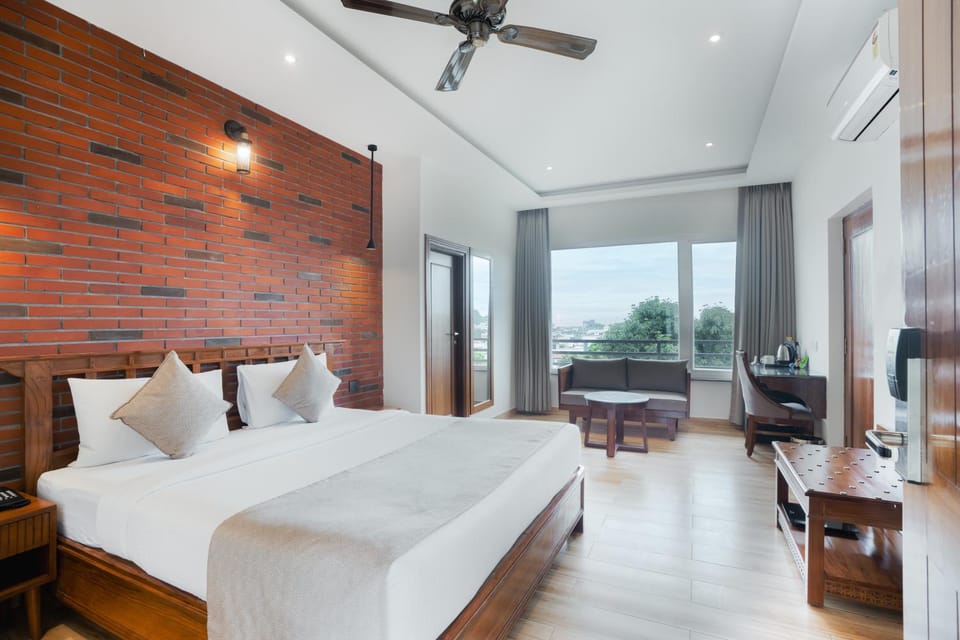 LP Residency Hotel in Dehradun