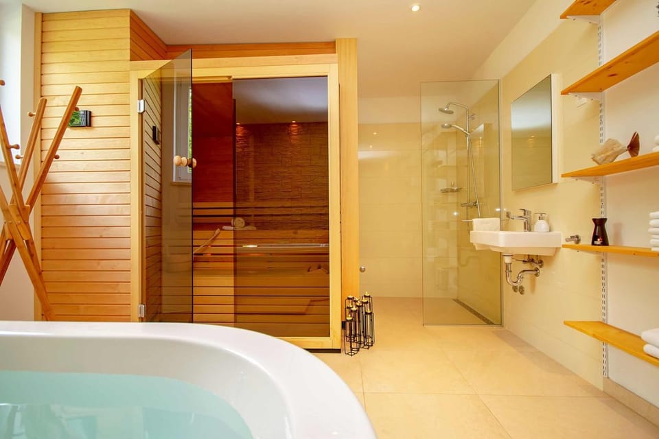 Sauna, Bathroom, air conditioner