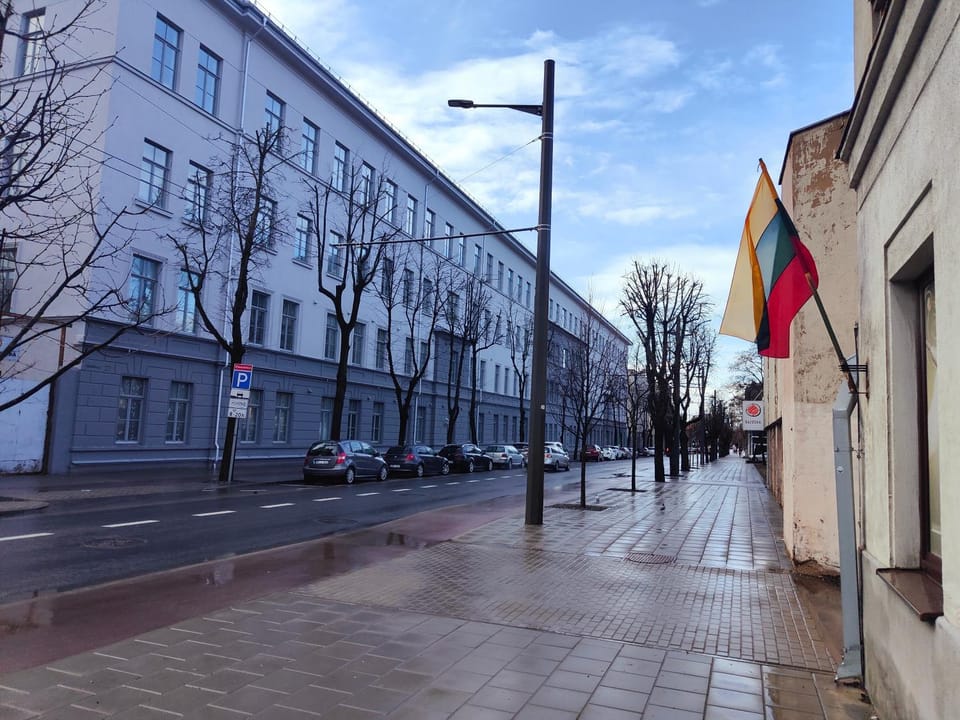 Facade/entrance, City view