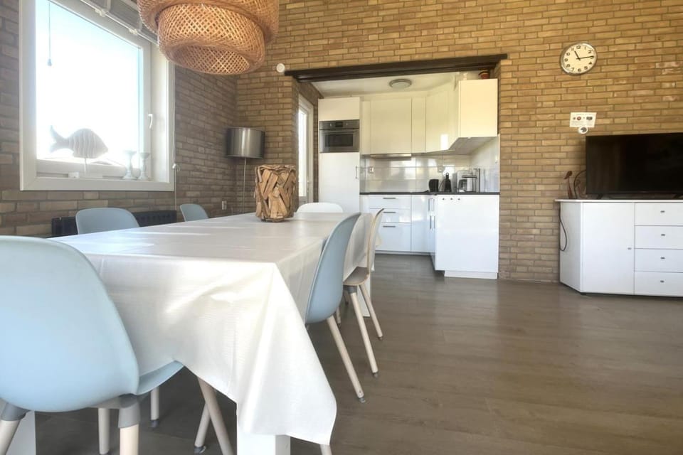 Kitchen or kitchenette, Dining area, kitchen, kitchen