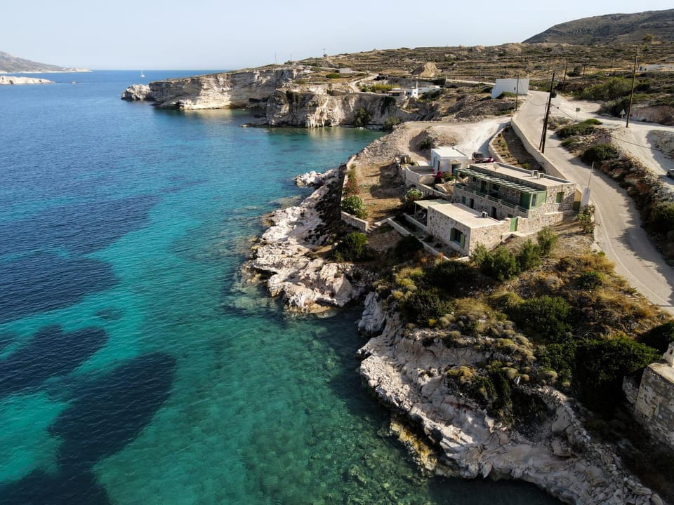 Remezzo Kimolos Apartment in Milos