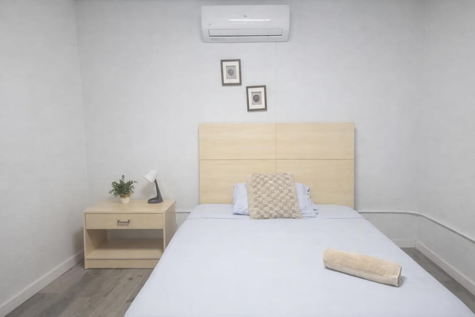 Bed, Photo of the whole room, Bedroom, towels, air conditioner