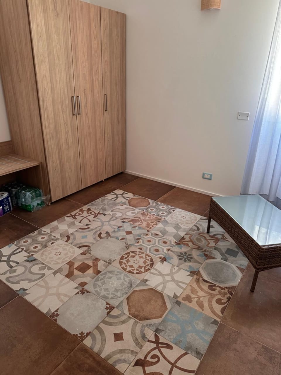Photo of the whole room, wardrobe