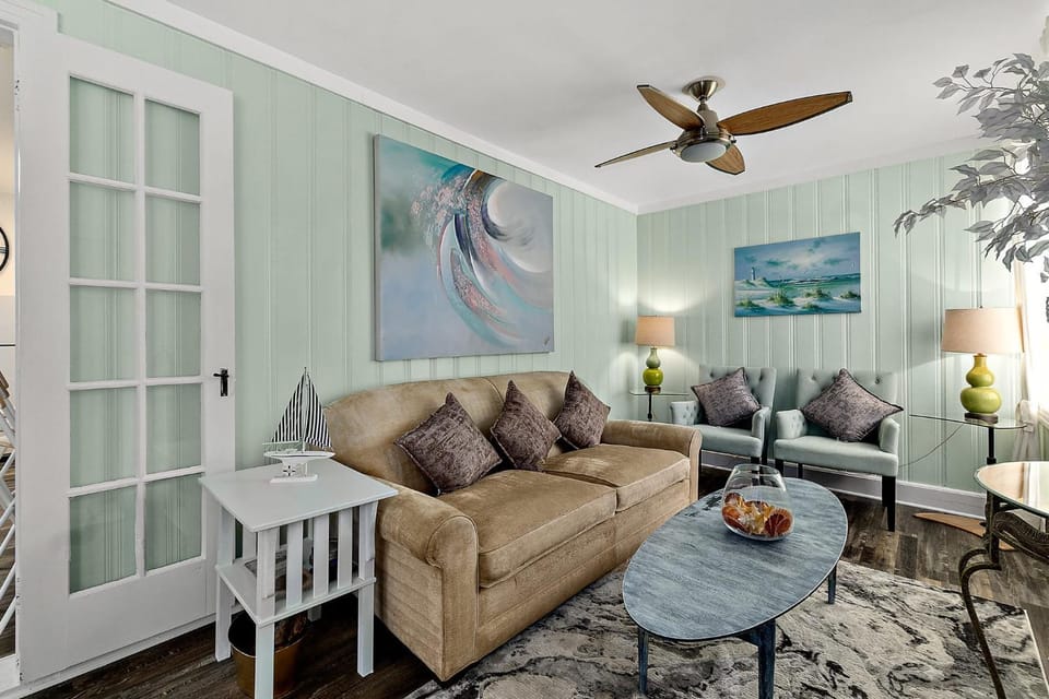 Casa Maria 1- Beachy Apt Mins Walk to Downtown Apartment in Saint Augustine