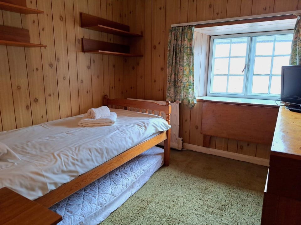 House in historic village - Sleeps 6 Apartment in Dunster