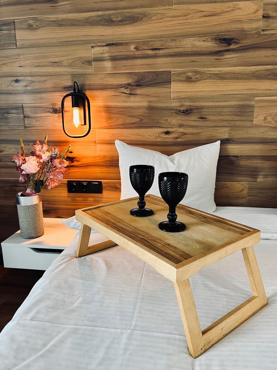 Exclusive apartment & ЖК Театральний ЦЕНТР Підземний ПАРКІНГ Apartment in Ukraine