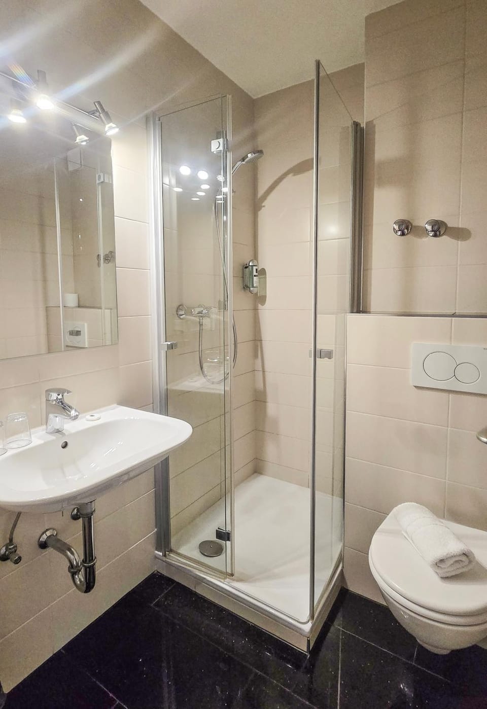 Toilet, Bathroom, Bedroom
