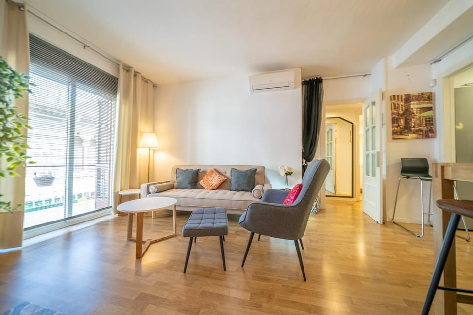 Balcony/Terrace, Living room