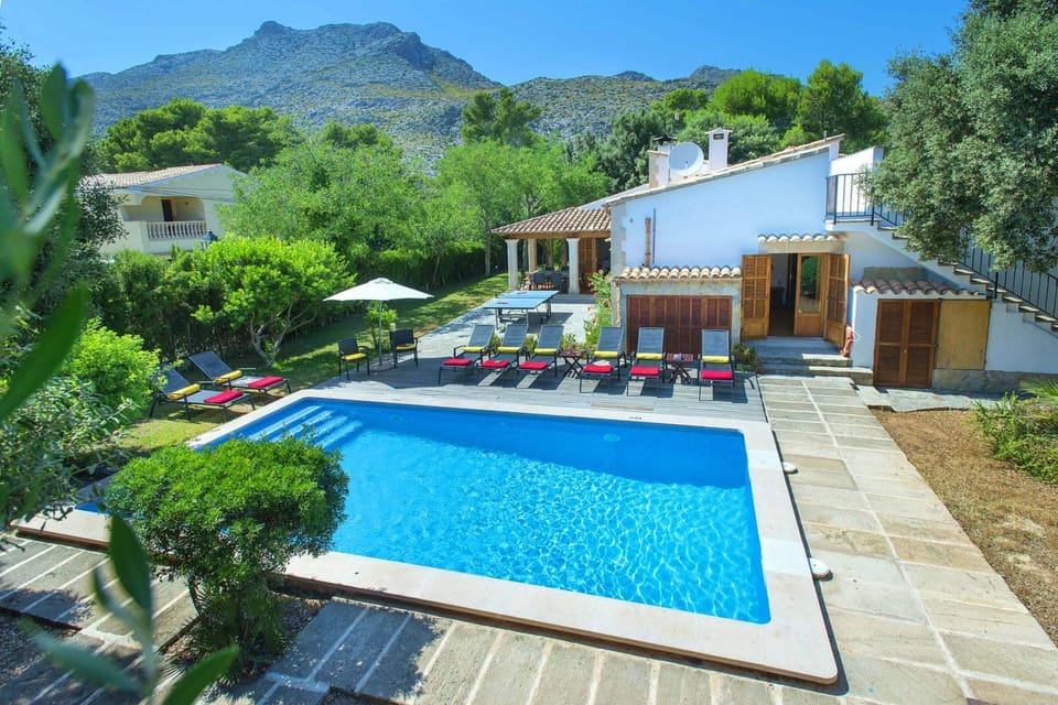 Off site, Garden, Mountain view, Swimming pool, sunbed