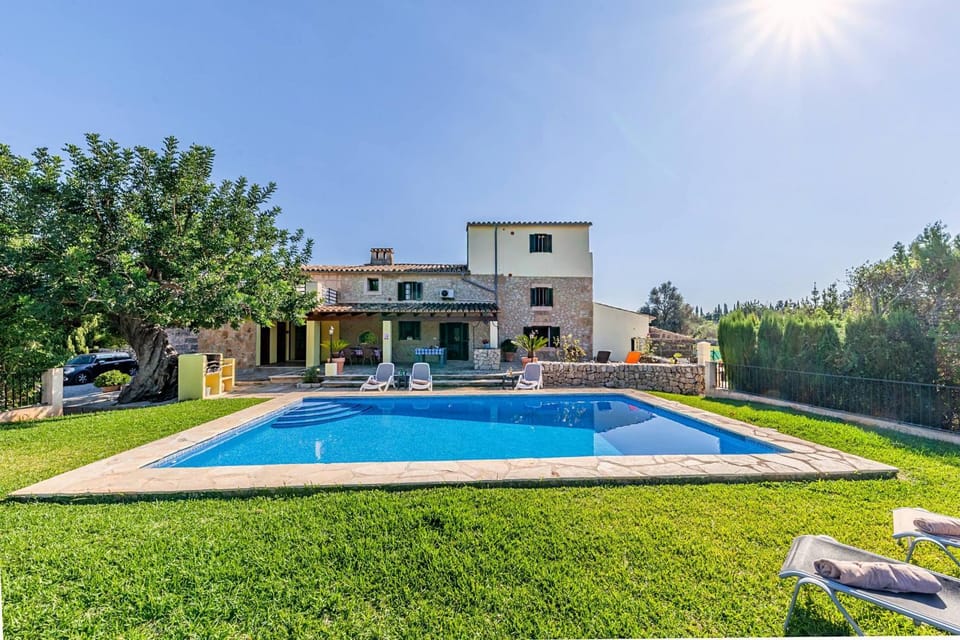 Off site, Natural landscape, Swimming pool, sunbed