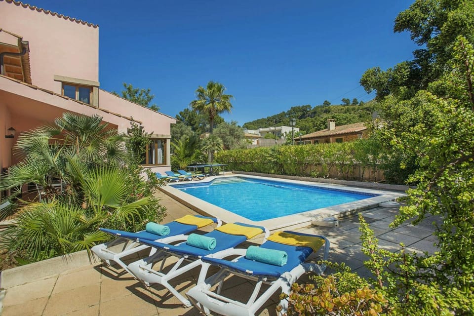 Natural landscape, Garden, Other, Swimming pool, sunbed