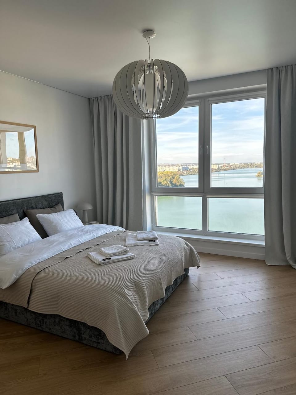 Bed, Bedroom, River view