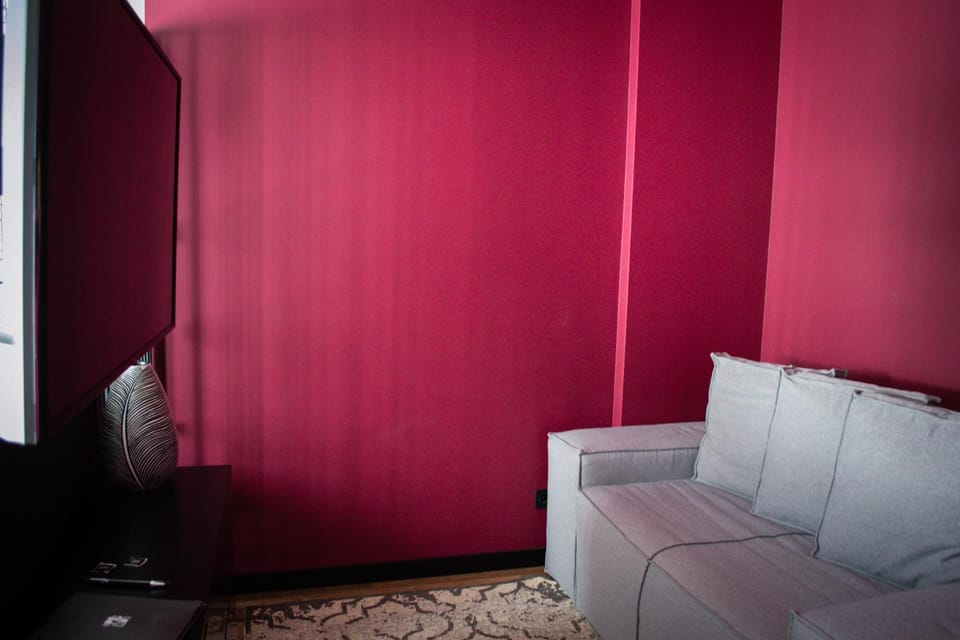 Seating area, Bedroom