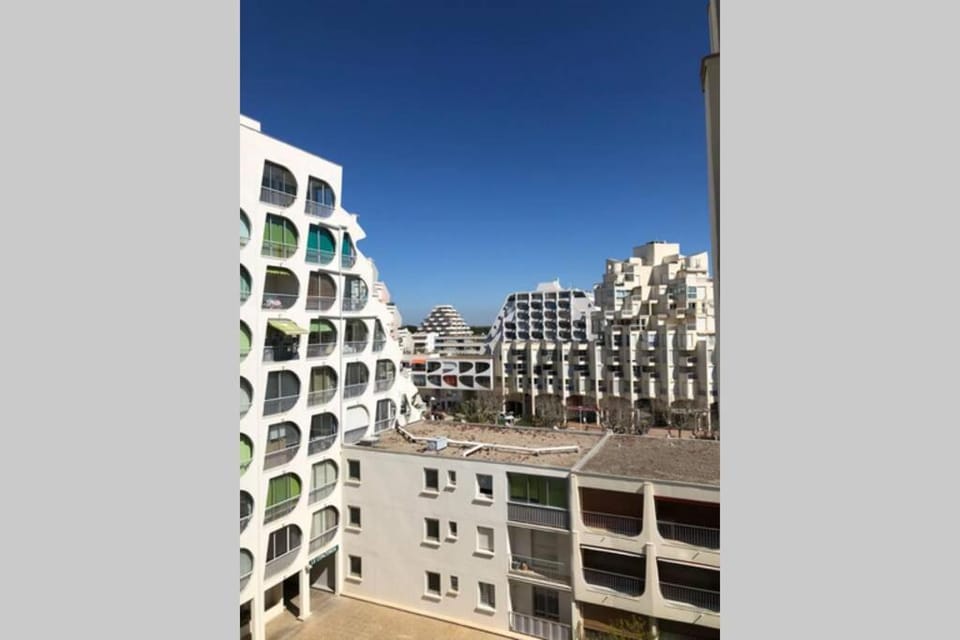 Appartement climatisé avec superbe vue mer port Apartment in La Grande-Motte