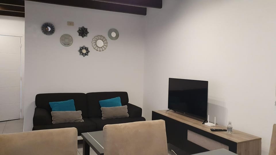Apartamento Deluxe Senderos del Vino I, con cochera incluida, Desayuno opcional Apartment in Maipú