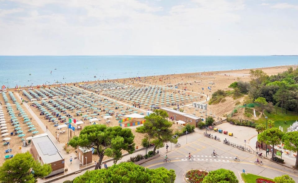Bird's eye view, Sea view