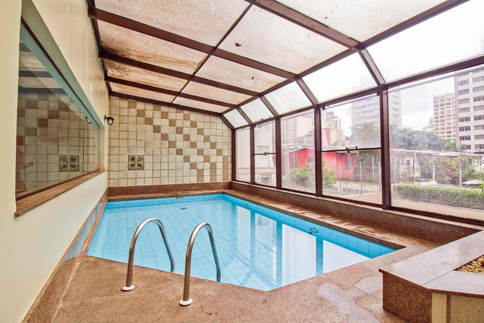 Day, Area and facilities, Swimming pool