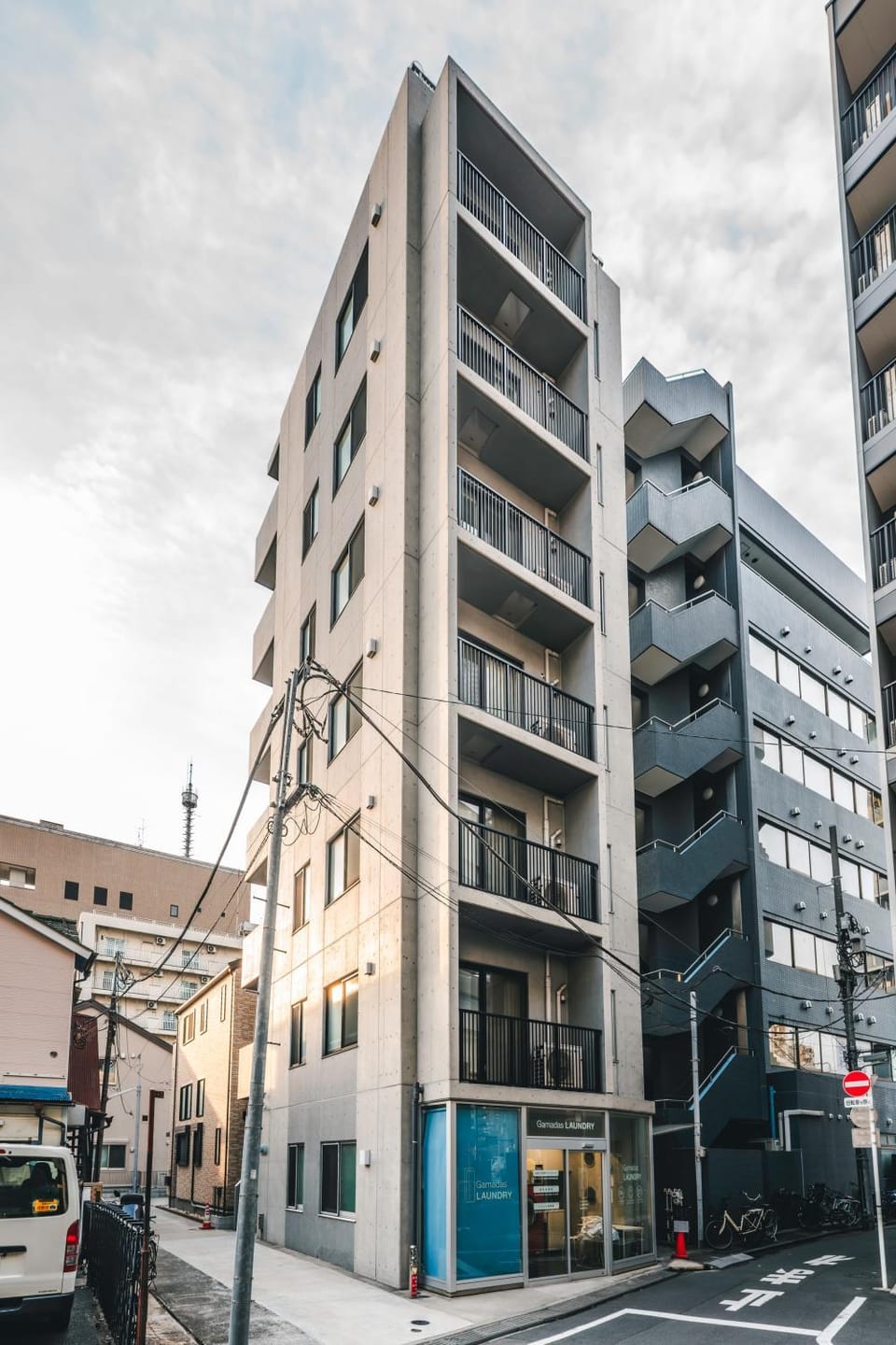 Property building, Day