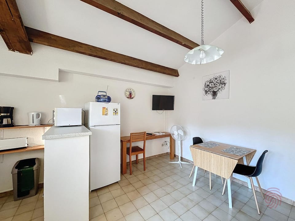 Bel F2 avec terrasse à 650m des Thermes de Lamalou, animaux acceptés, WIFI, proche golf et randonnées - FR-1-451-146 Apartment in Occitanie
