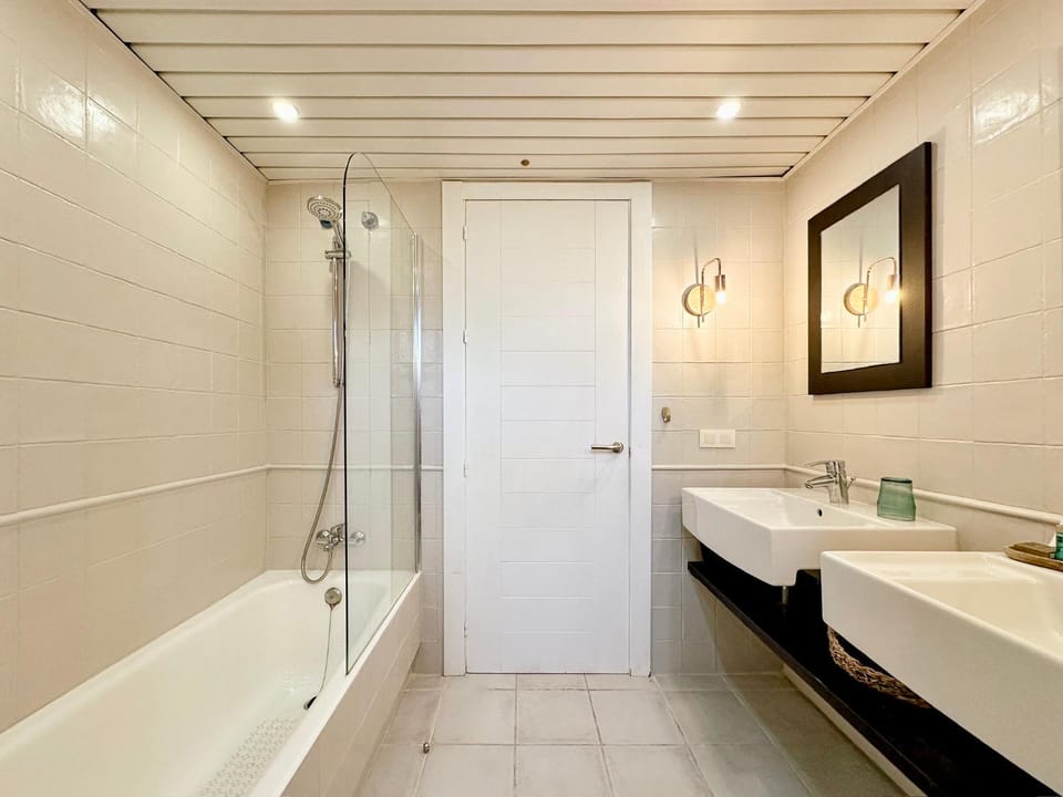 Shower, Bathroom, Bath, towels