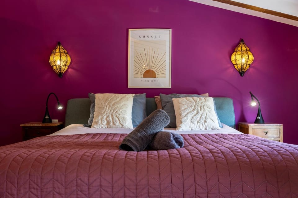 Bed, Bedroom