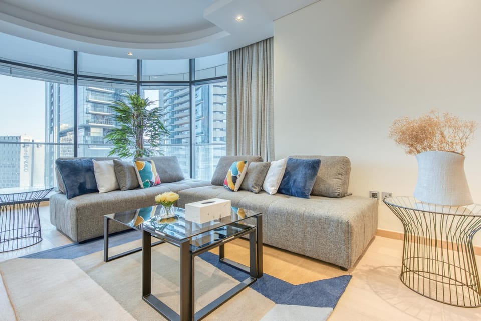 Neighbourhood, Living room