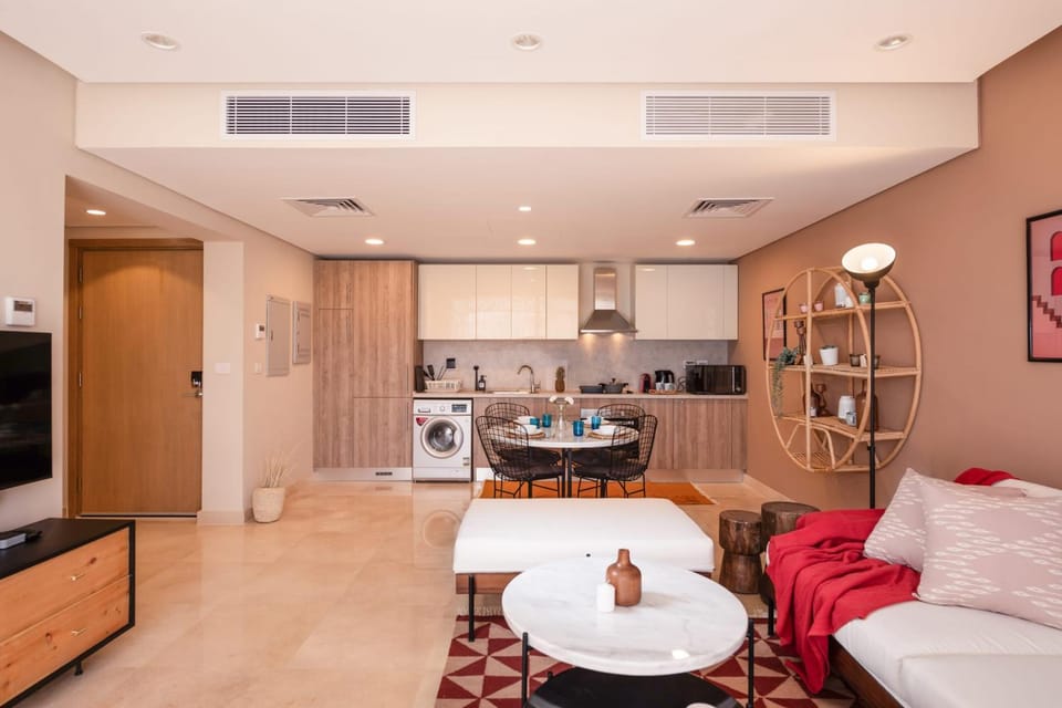 Kitchen or kitchenette, Living room, Dining area