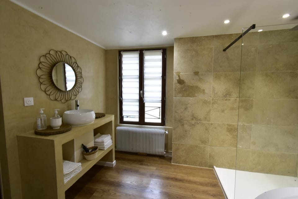Appartement jacuzzi privatif Love&Zen Apartment in Normandy