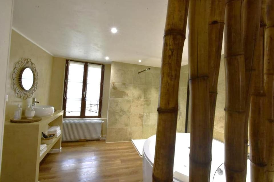 Appartement jacuzzi privatif Love&Zen Apartment in Normandy