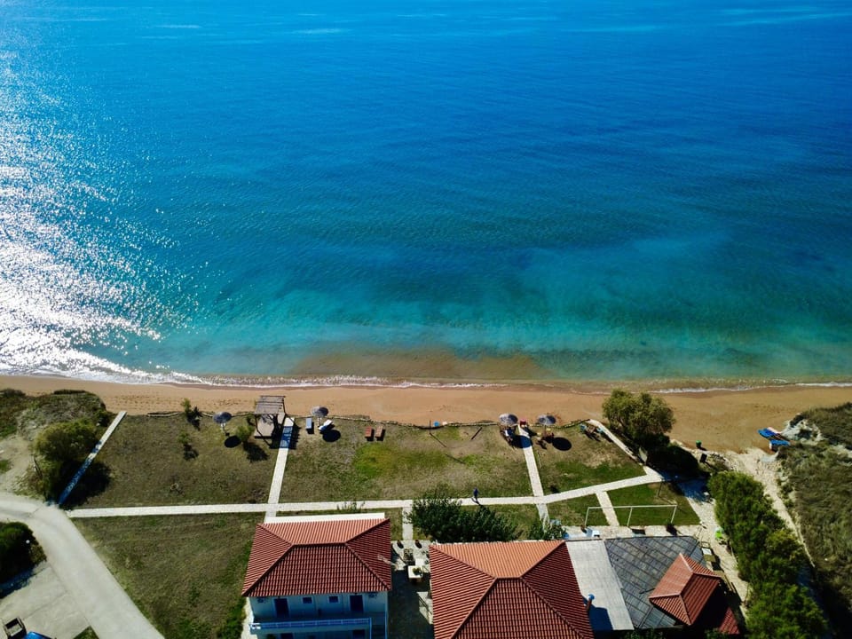Property building, Bird's eye view, Beach
