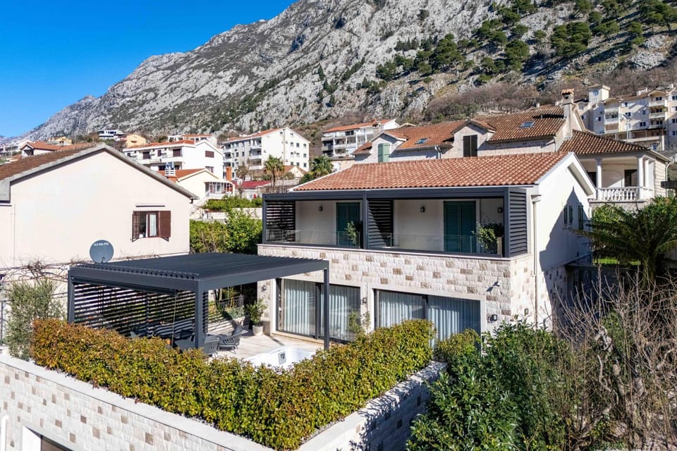 Kotor Lux apartments and rooms Apartment in Dobrota