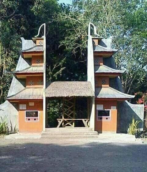 Nearby landmark