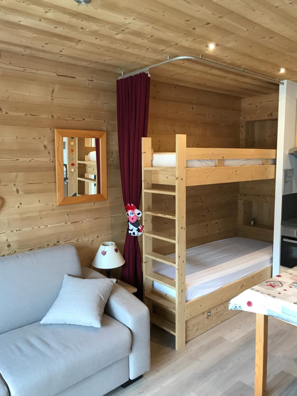 bunk bed