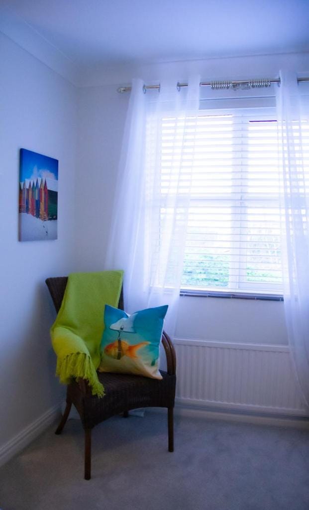Stunning Seafront House with garden and private parking House in Eastbourne