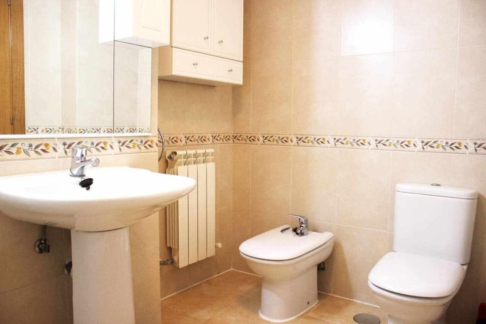 ESPACIOSO PISO LEON VUT-227 Apartment in León