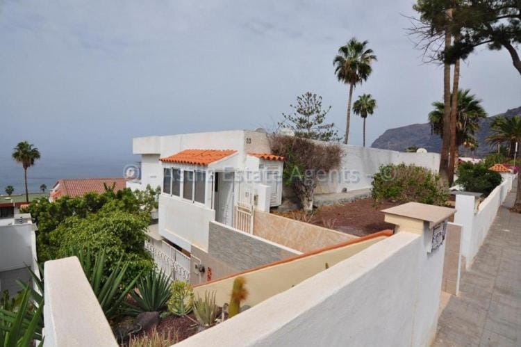 El Pino 33 Apartment in Acantilados de Los Gigantes