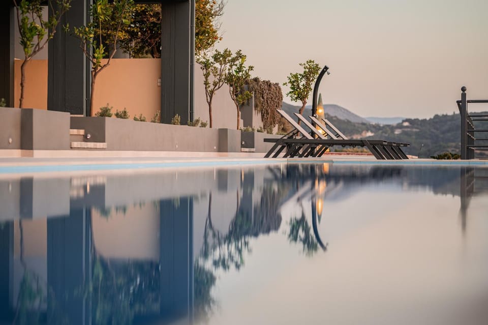 Day, Pool view, Swimming pool, Swimming pool, sunbed