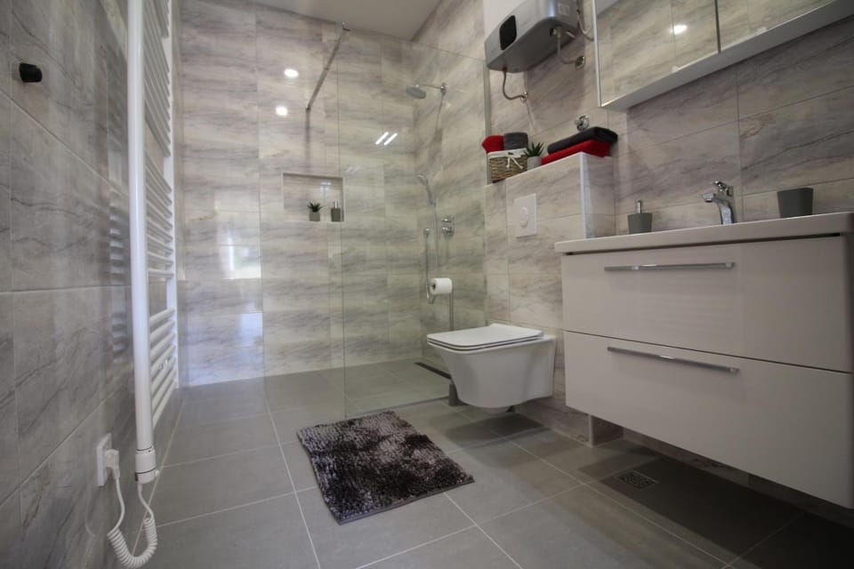 makarska centre1free parking 1 floor Apartment in Makarska
