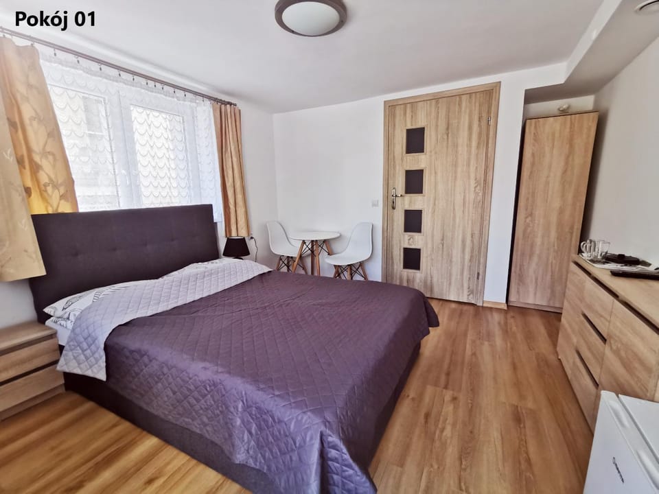 Bed, Photo of the whole room