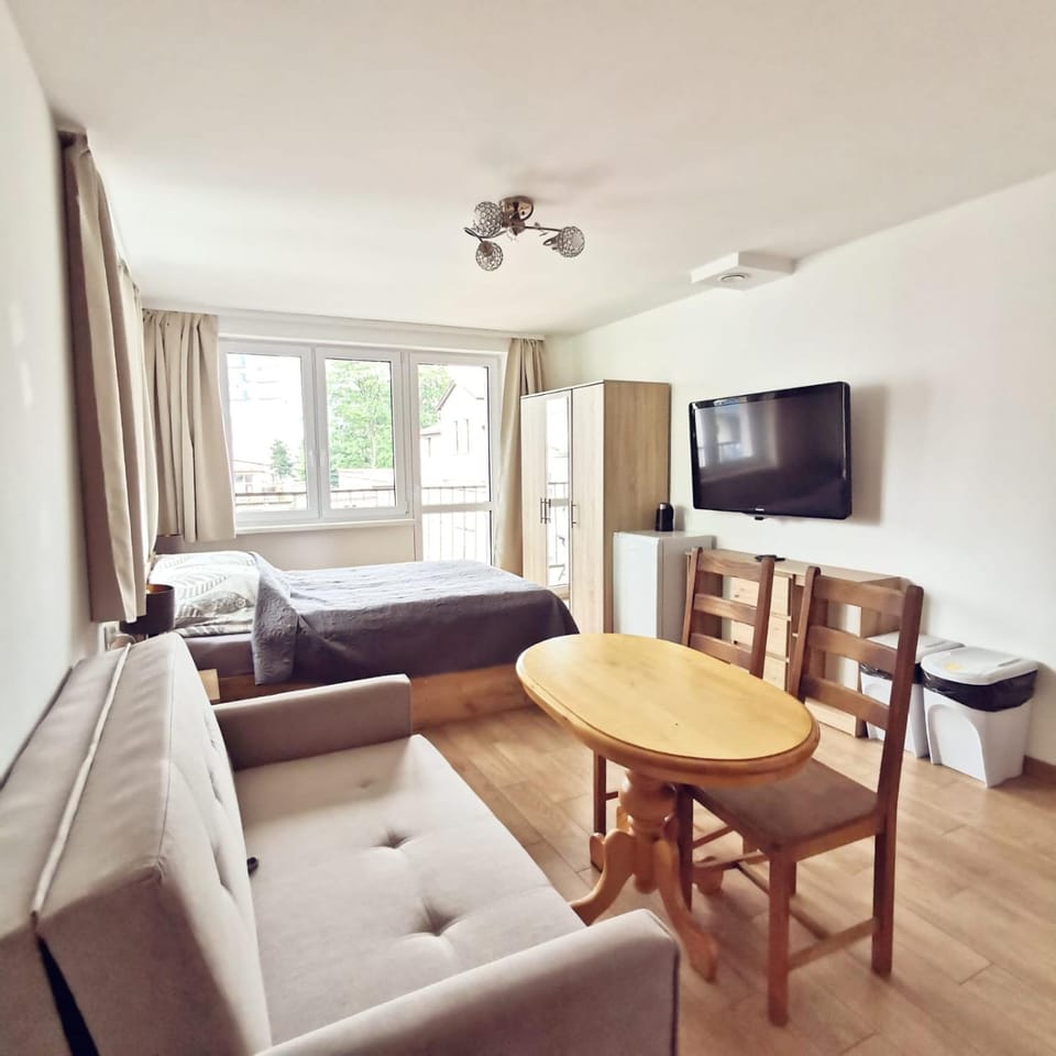 TV and multimedia, Seating area