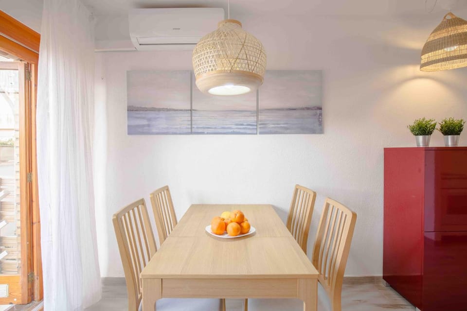 Casa Arnau, a pie de playa. Calafell beach Apartment in Calafell