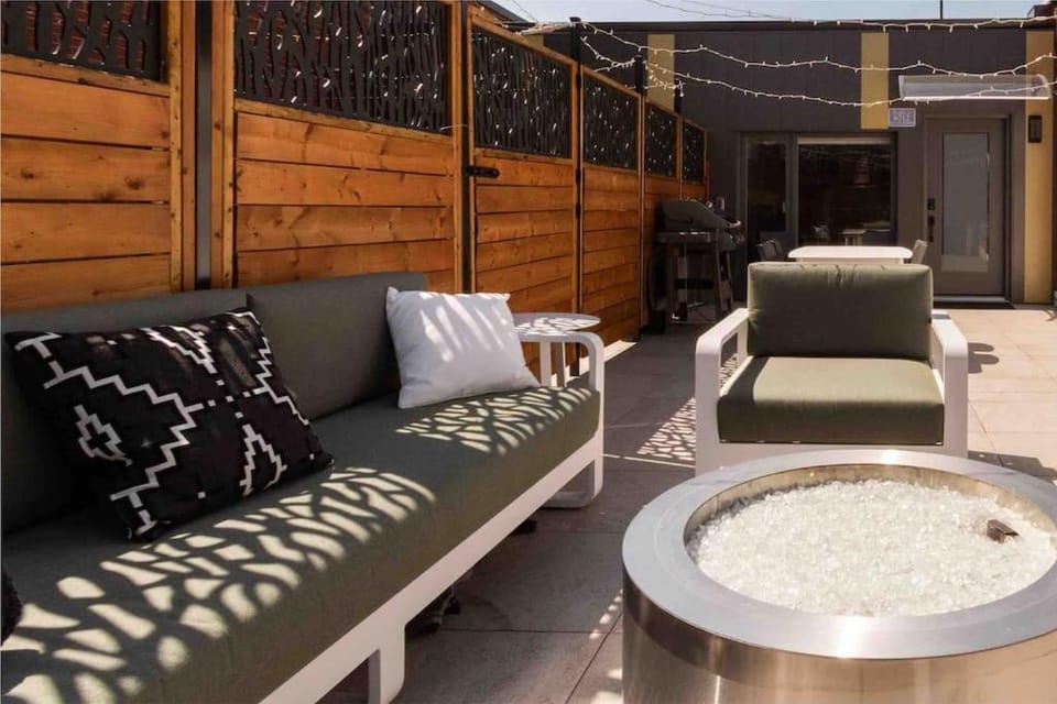 Patio, Day, Seating area