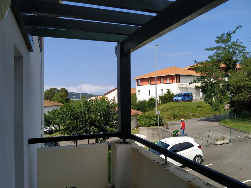 Balcony/Terrace, Mountain view