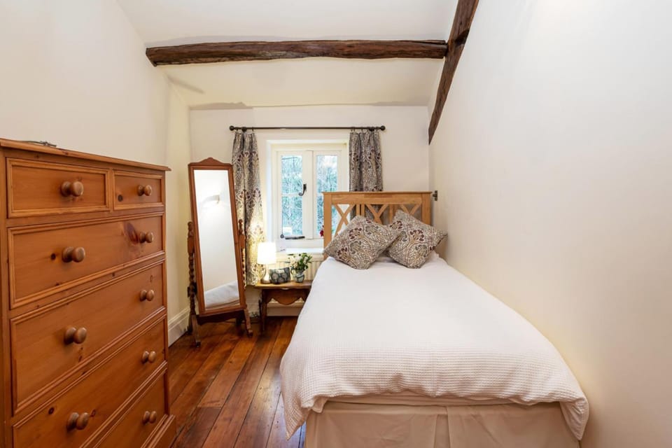 Ingleton 2-Bed Cottage Sleeps 4 Pet Ok & Parking House in Craven District