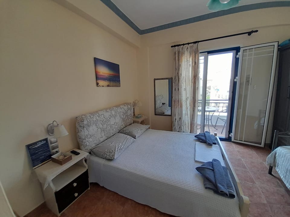 Bed, TV and multimedia