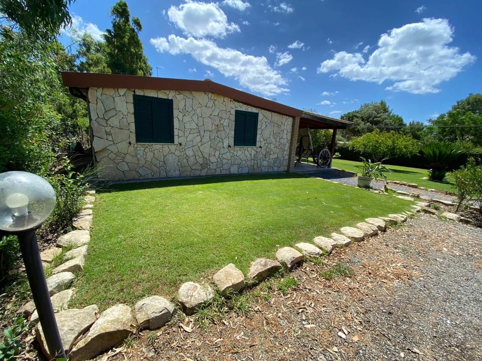 Property building, Garden