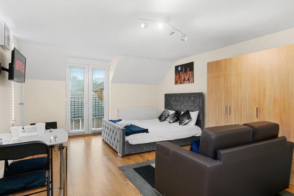 Lt Properties studio apartment Central Luton Apartment in Luton