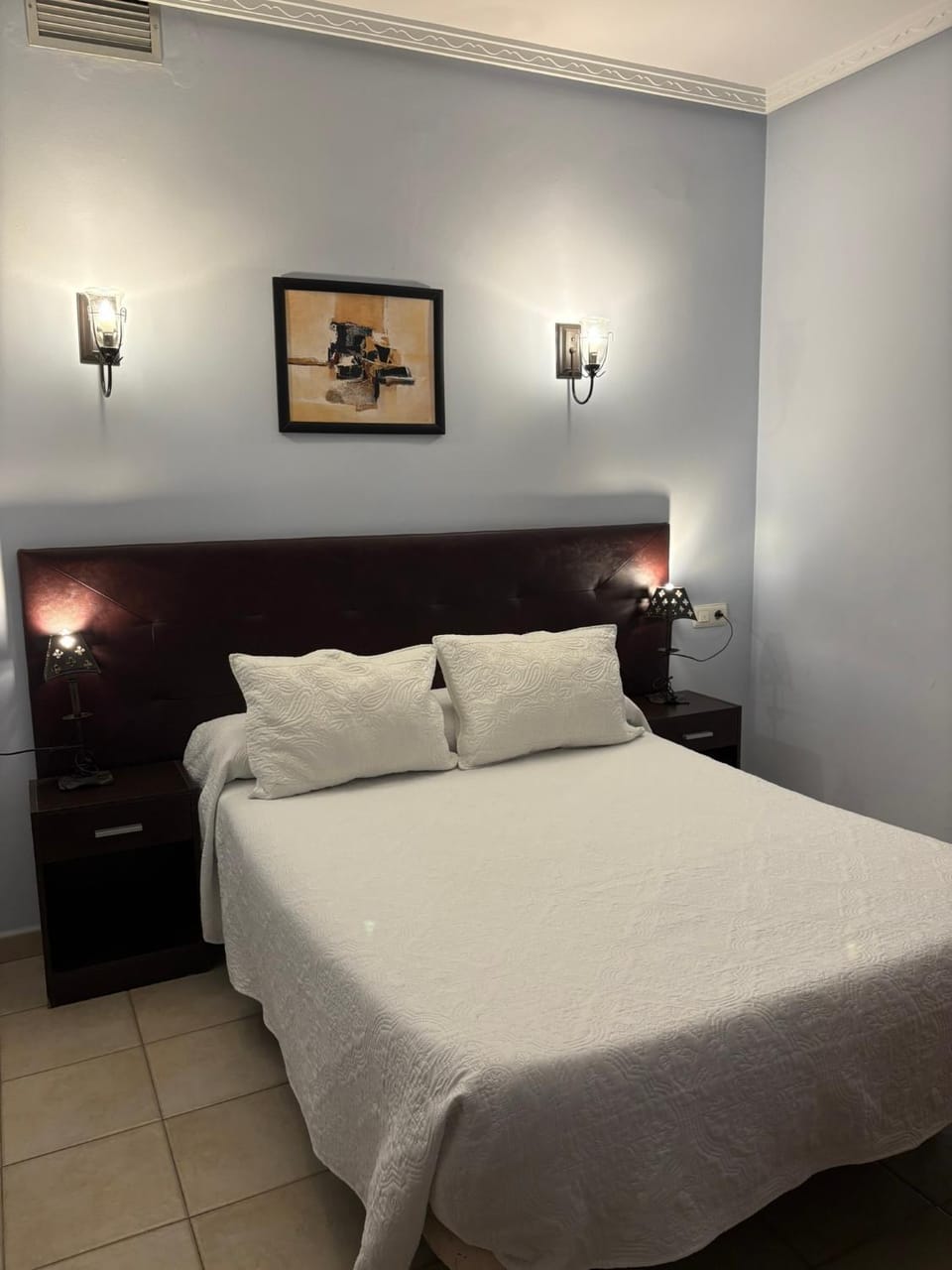 Hostal Cerezo 2 Bed and Breakfast in Extremadura, Spain